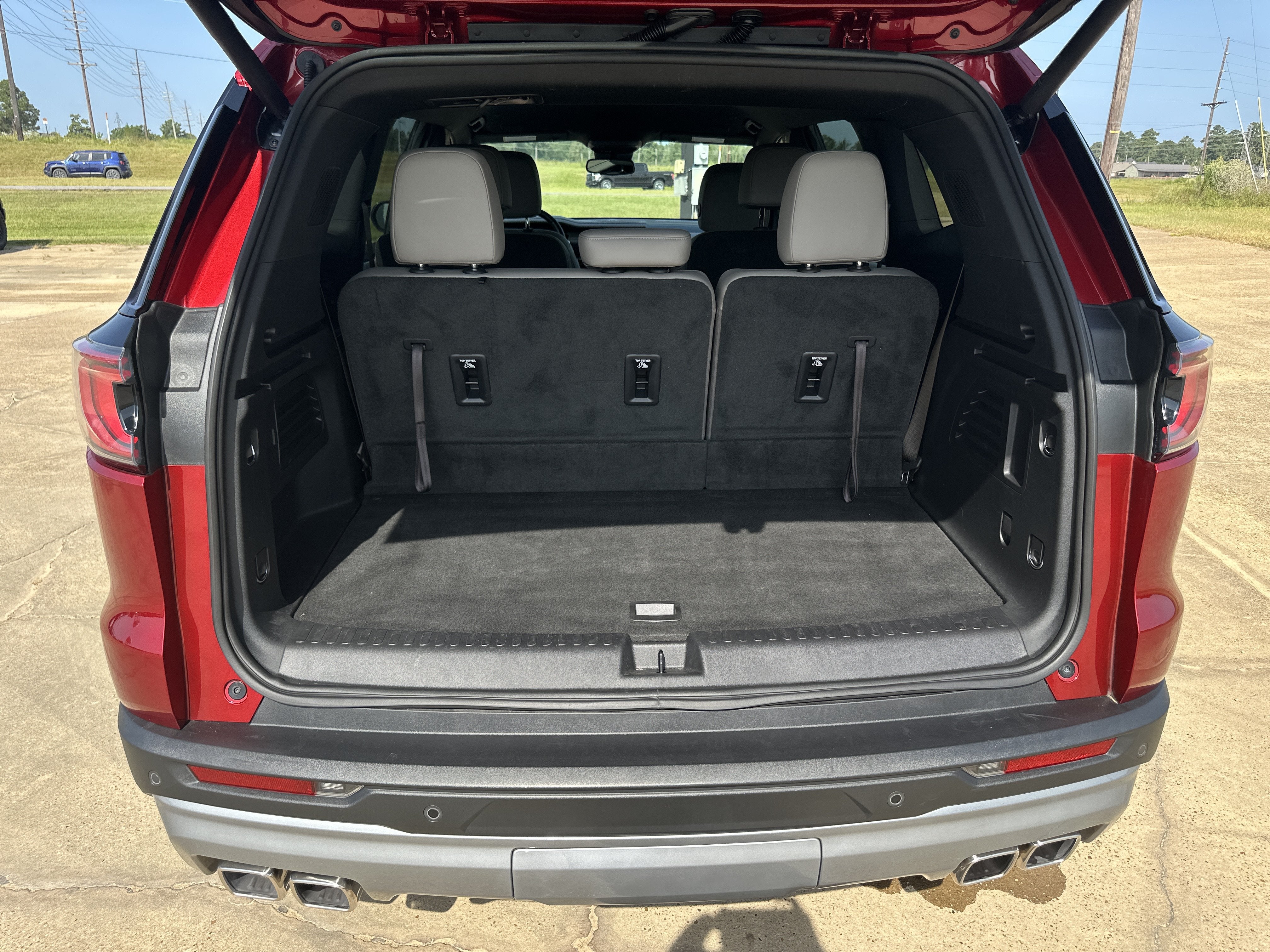 2024 GMC Acadia Elevation