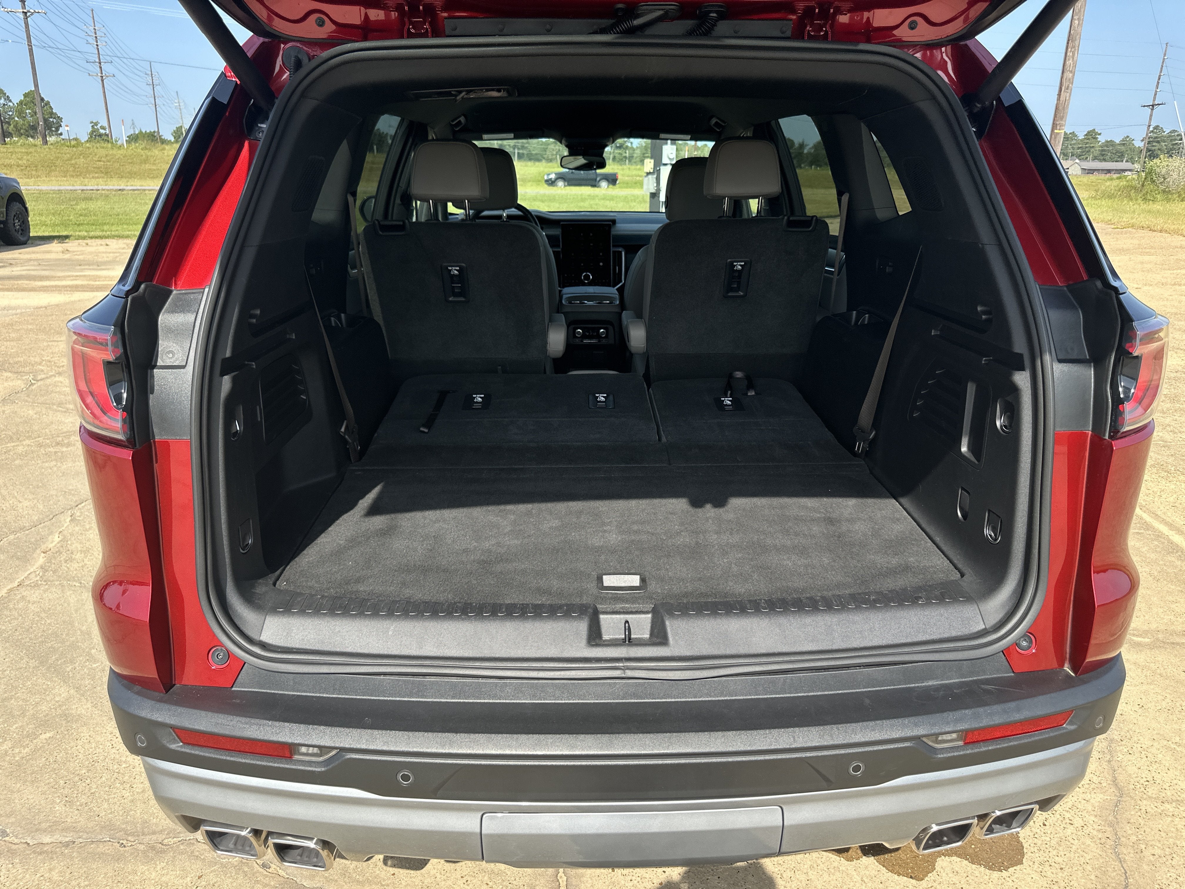 2024 GMC Acadia Elevation