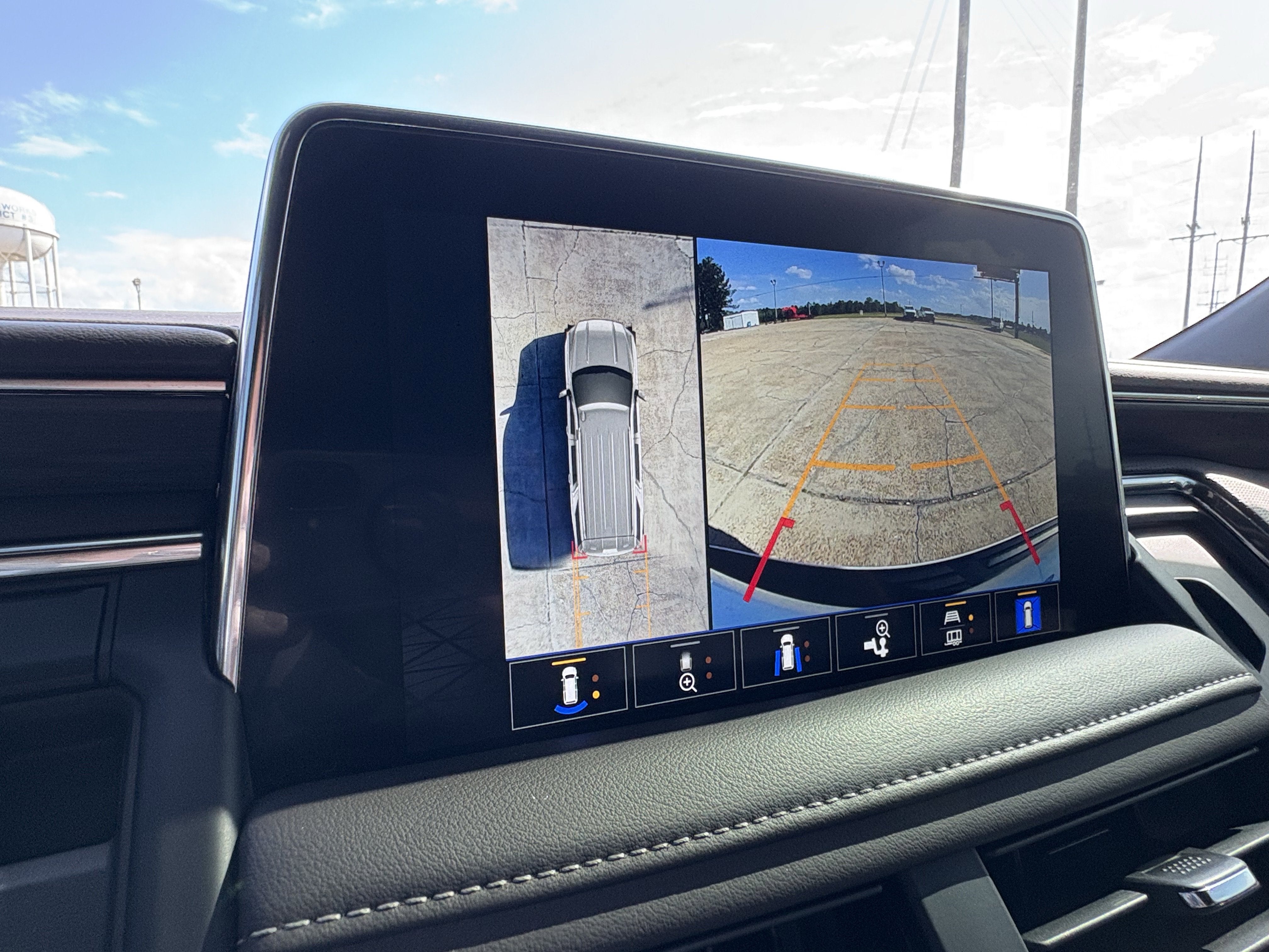 2024 GMC Yukon XL SLT