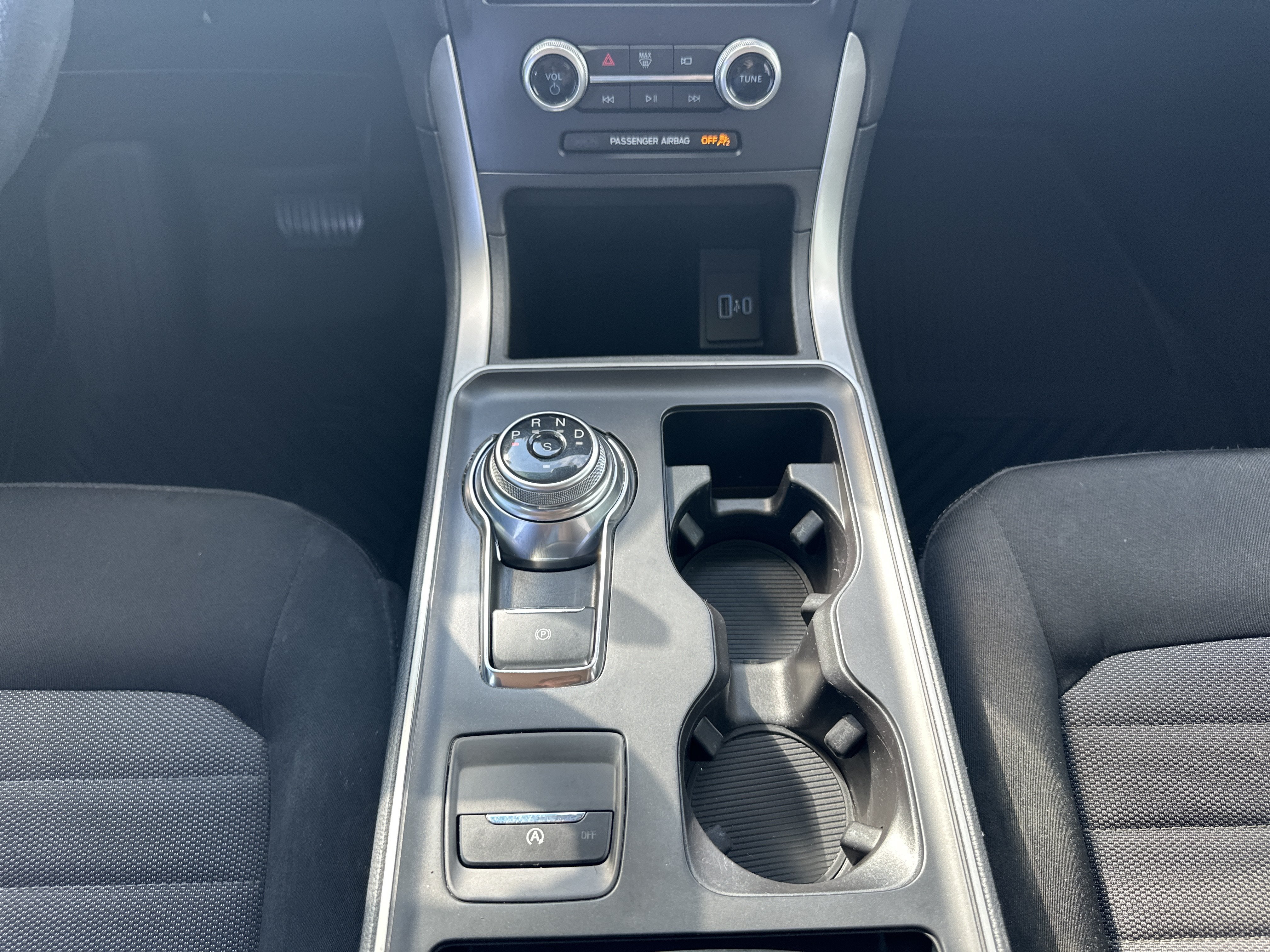 2023 Ford Edge SE