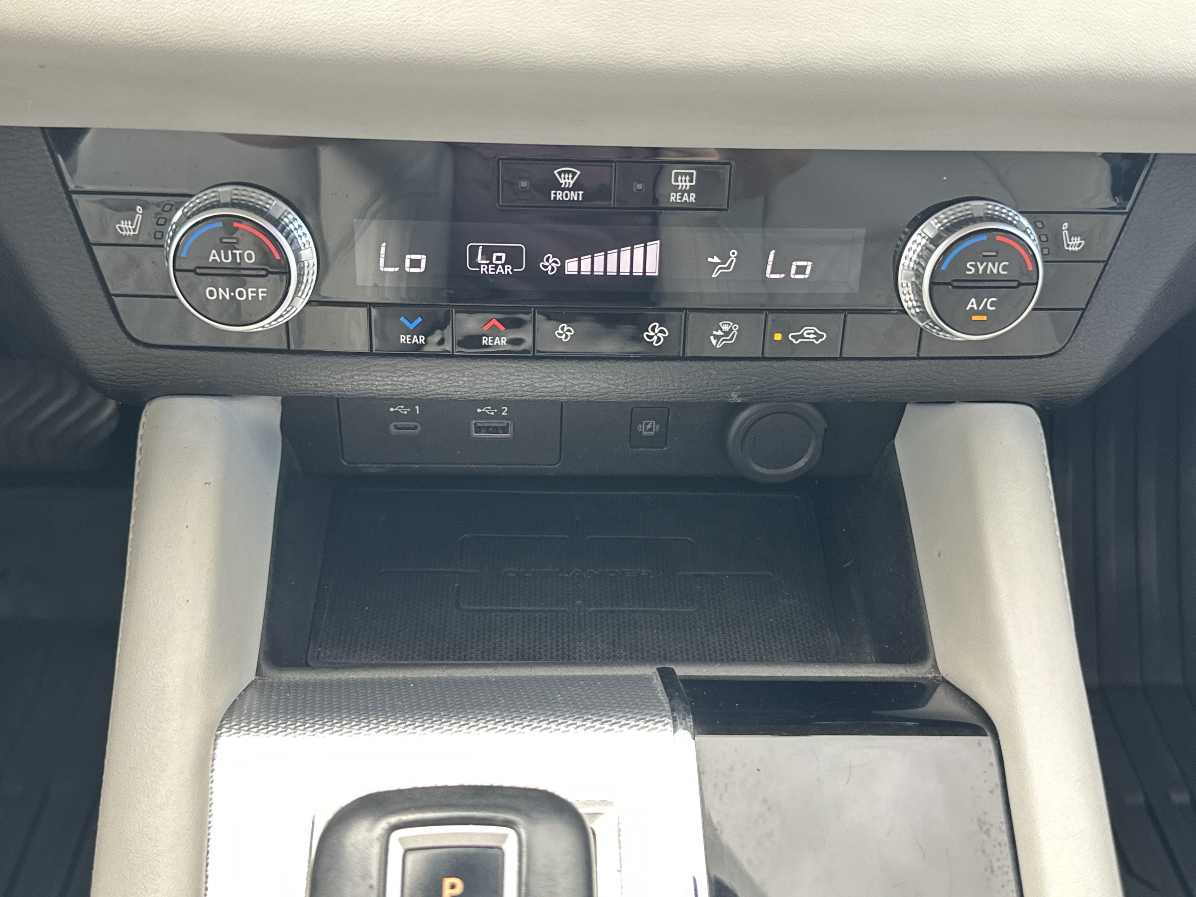 2024 Mitsubishi Outlander SEL