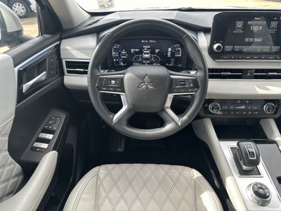 2024 Mitsubishi Outlander SEL