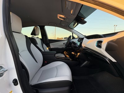 2022 Toyota Prius XLE