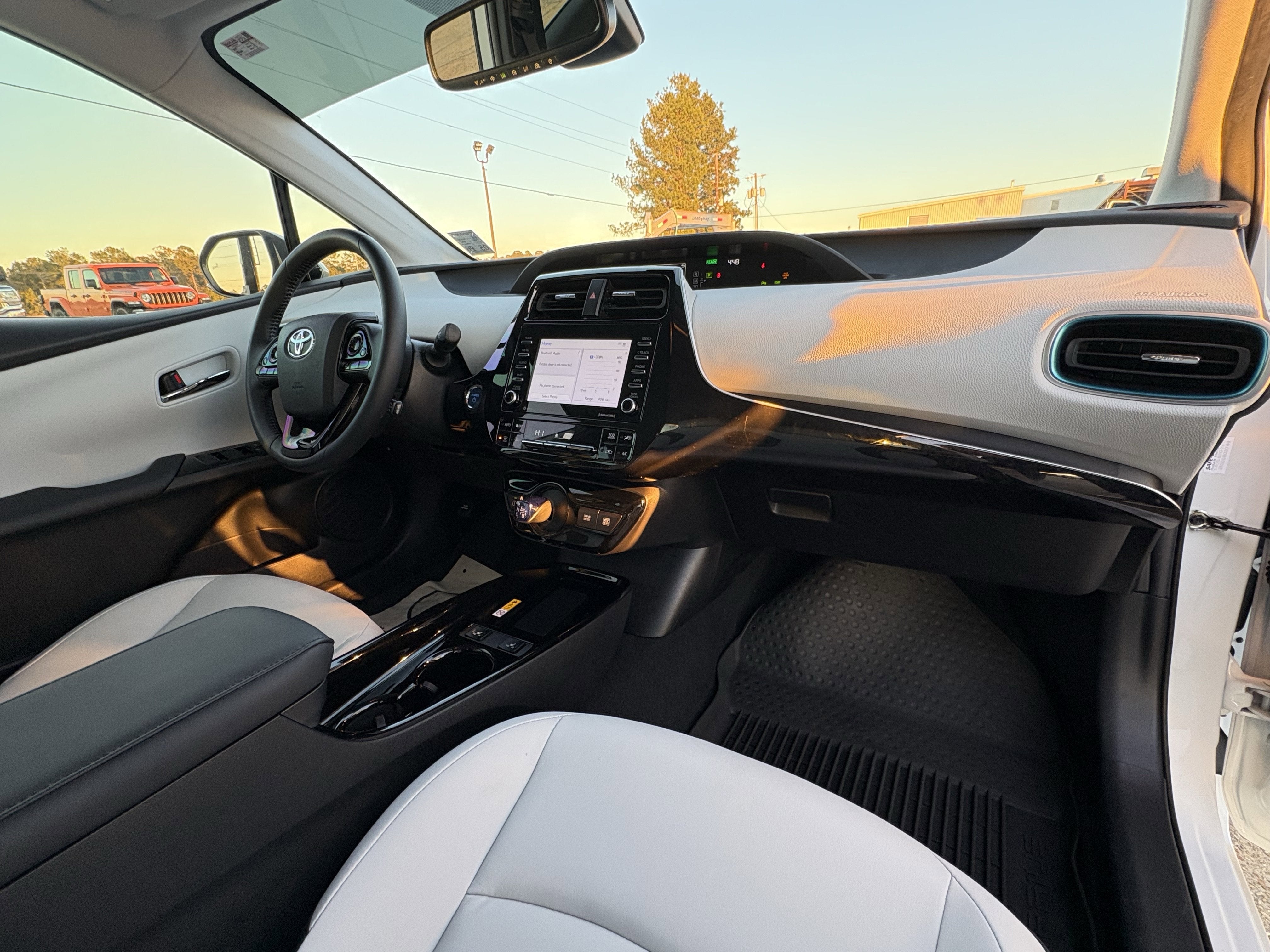 2022 Toyota Prius XLE