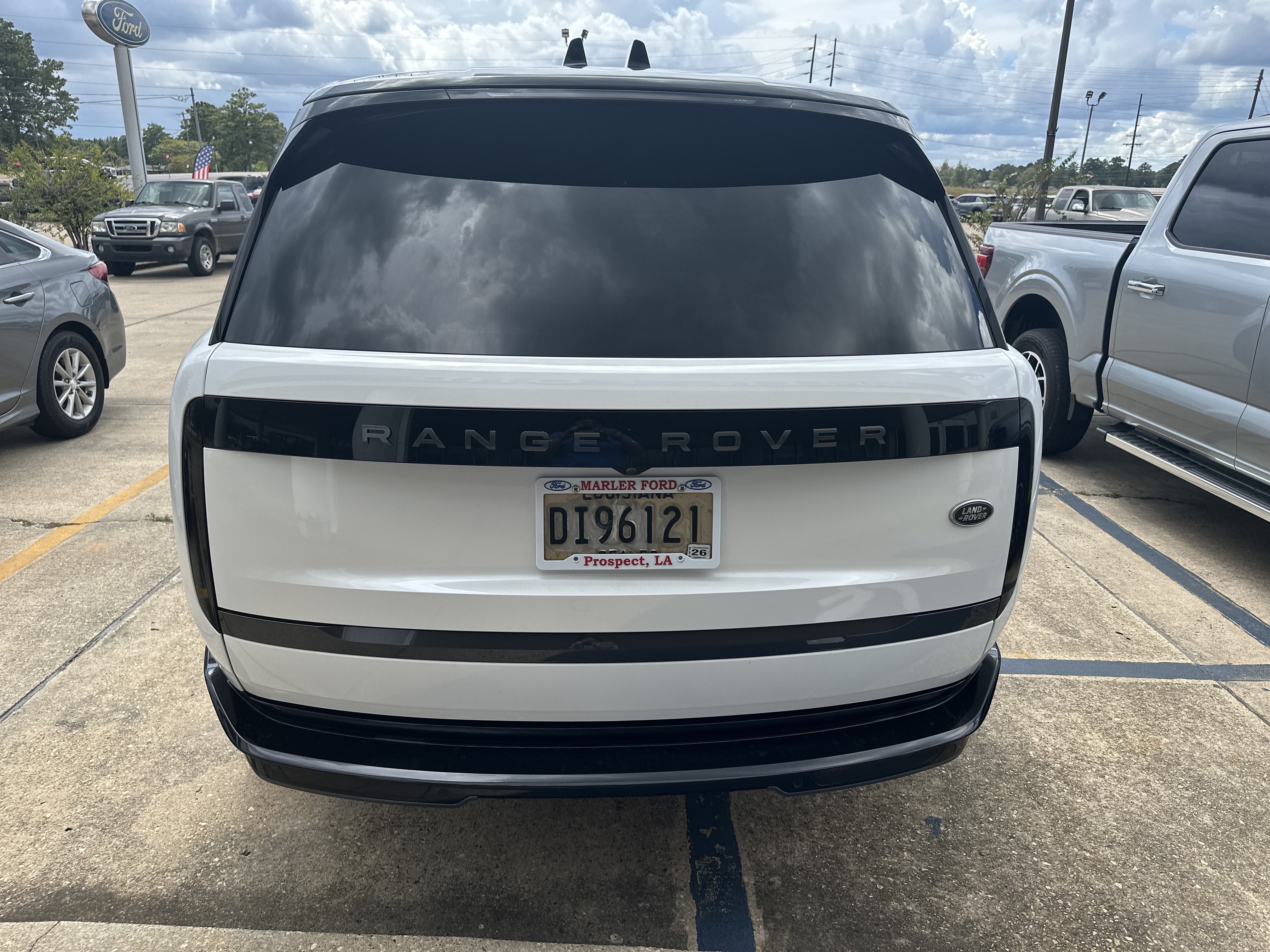 2023 Land Rover Range Rover P530 SE