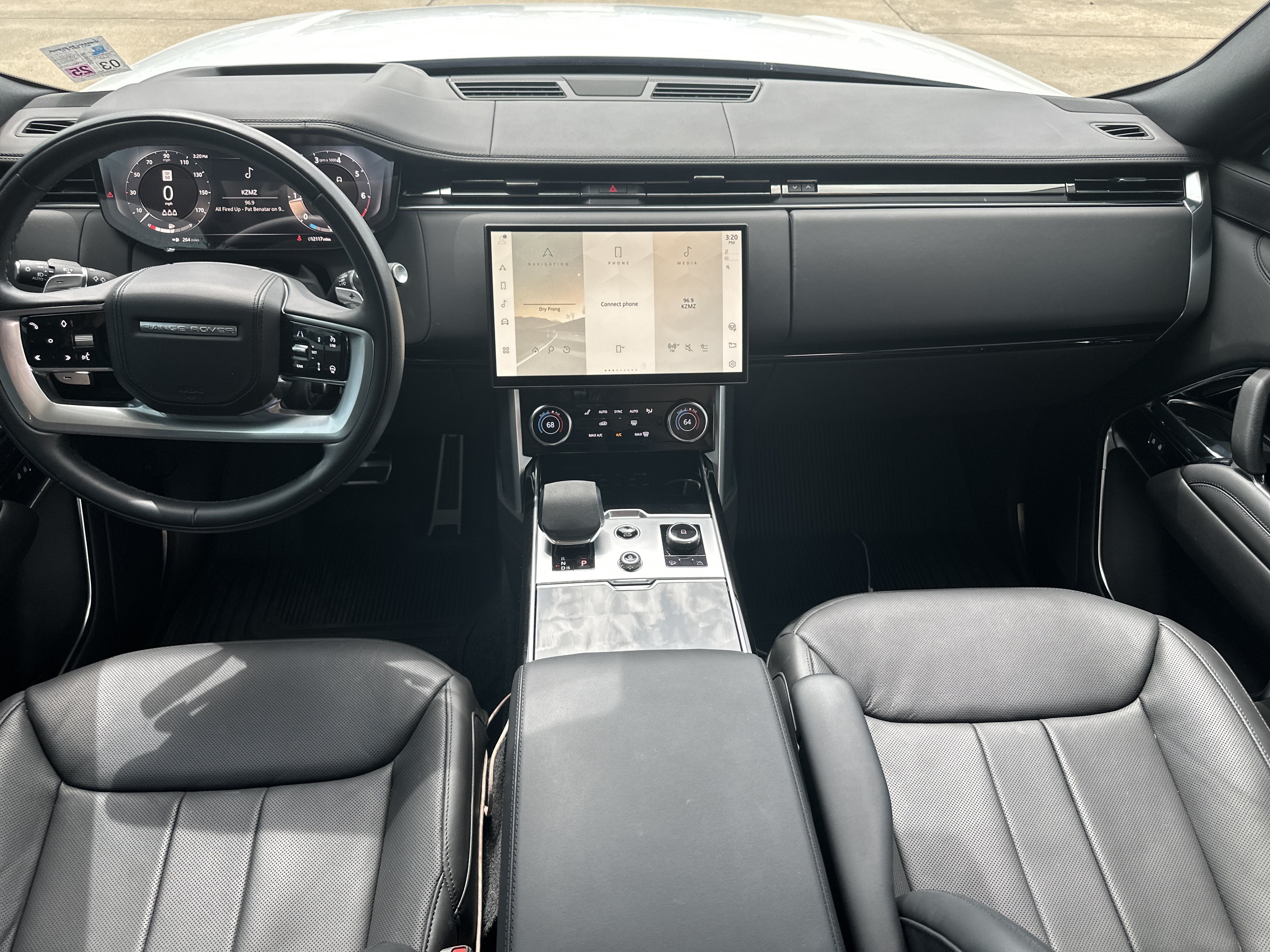 2023 Land Rover Range Rover P530 SE